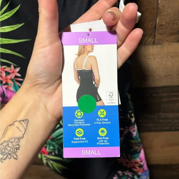 Free Country Floral Tankini Top - Picture 3 of 4